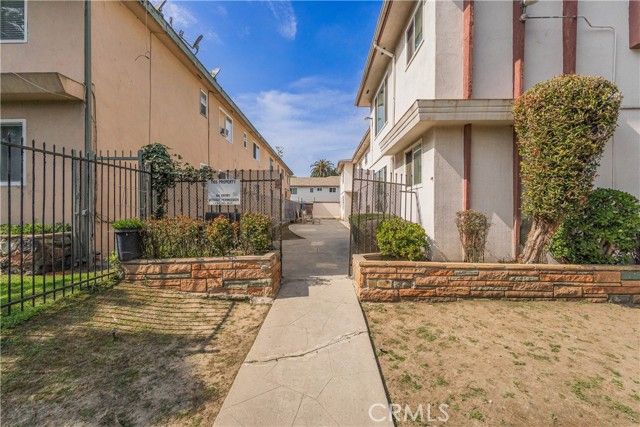 4017 Gelber Place, Los Angeles, CA 90008