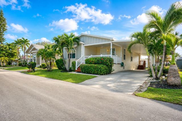 6119 N Ficus Lane, Atlantis, FL 33462