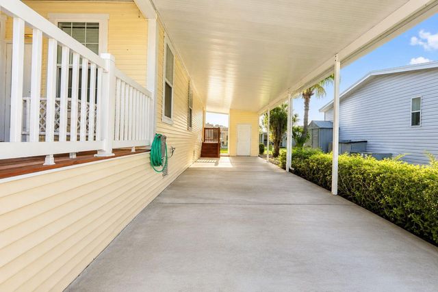 6119 N Ficus Lane, Atlantis, FL 33462