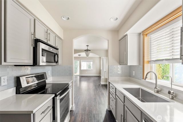 11607 9th Drive SE, Everett, WA 98208