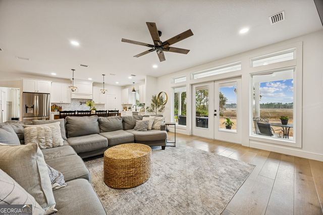 200 Carrington Court, Kingsland, GA 31548