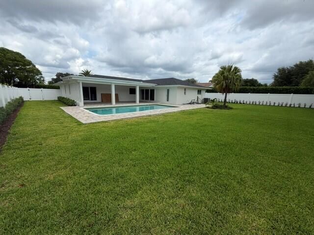 10736 Locust Street, Palm Beach Gardens, FL 33418