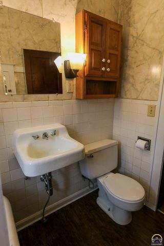 312 E 8th Ave, Emporia, KS 66801