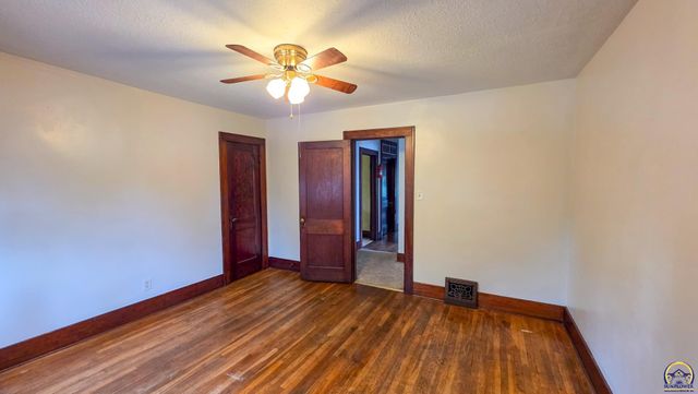 312 E 8th Ave, Emporia, KS 66801