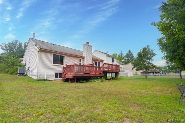 15177 Seeley Drive, Holly, MI 48442