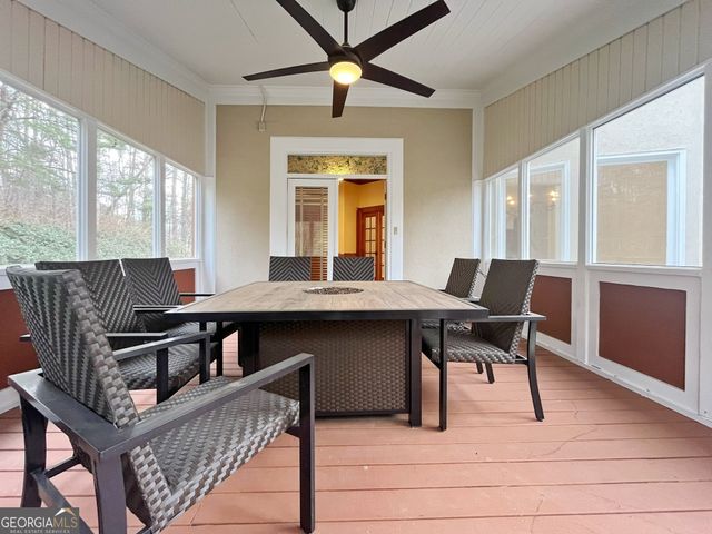 6709 Wooded Cove Court, Flowery Branch, GA 30542