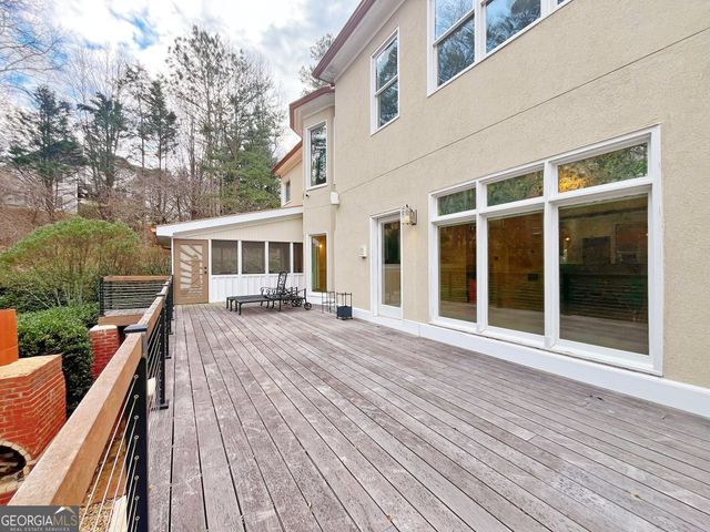 6709 Wooded Cove Court, Flowery Branch, GA 30542