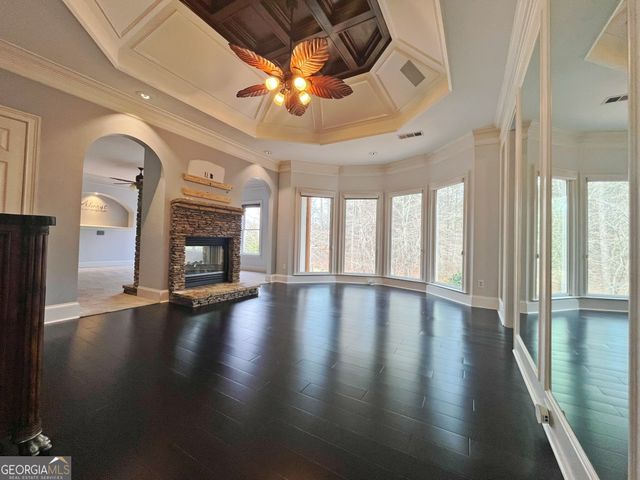 6709 Wooded Cove Court, Flowery Branch, GA 30542