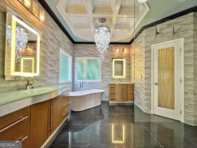 6709 Wooded Cove Court, Flowery Branch, GA 30542