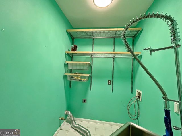 6709 Wooded Cove Court, Flowery Branch, GA 30542