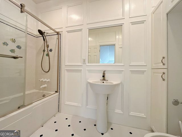 6709 Wooded Cove Court, Flowery Branch, GA 30542