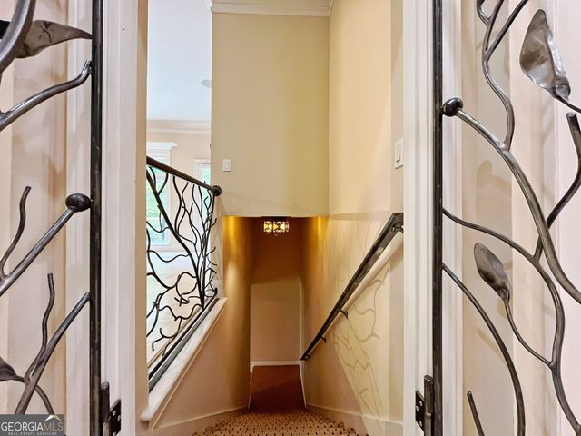 6709 Wooded Cove Court, Flowery Branch, GA 30542