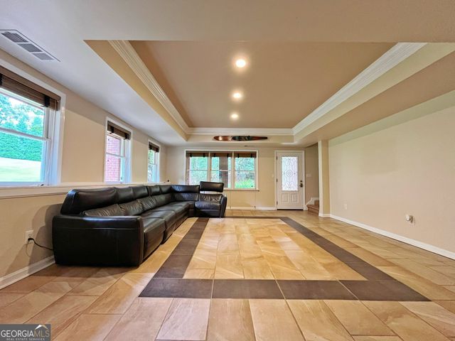 6709 Wooded Cove Court, Flowery Branch, GA 30542