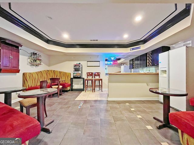 6709 Wooded Cove Court, Flowery Branch, GA 30542