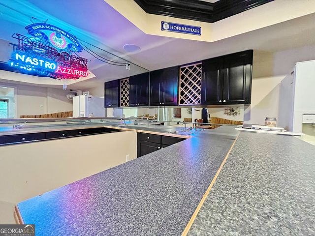 6709 Wooded Cove Court, Flowery Branch, GA 30542