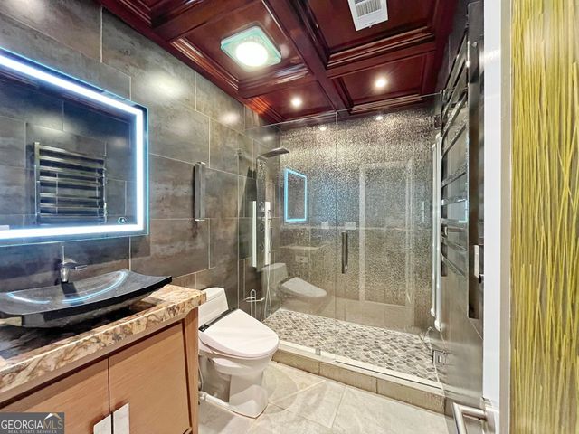 6709 Wooded Cove Court, Flowery Branch, GA 30542