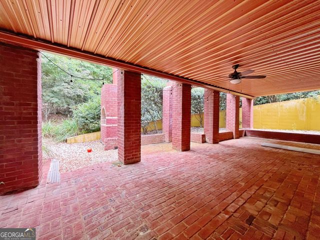 6709 Wooded Cove Court, Flowery Branch, GA 30542