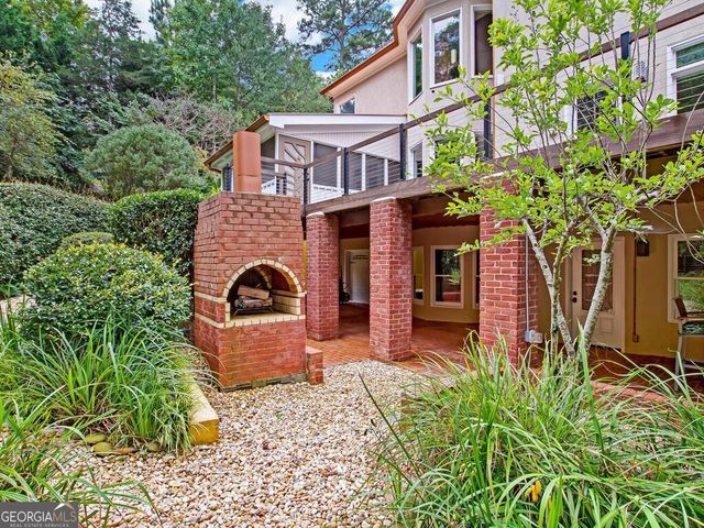 6709 Wooded Cove Court, Flowery Branch, GA 30542