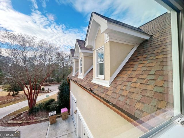 6709 Wooded Cove Court, Flowery Branch, GA 30542