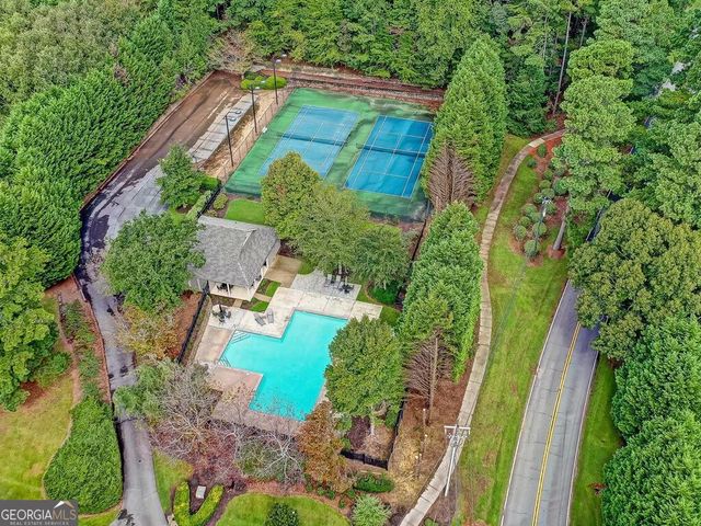 6709 Wooded Cove Court, Flowery Branch, GA 30542