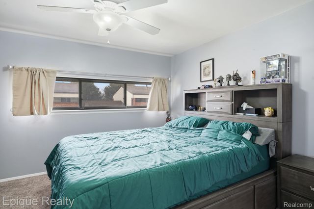 2052 Roman Court, Warren, MI 48092