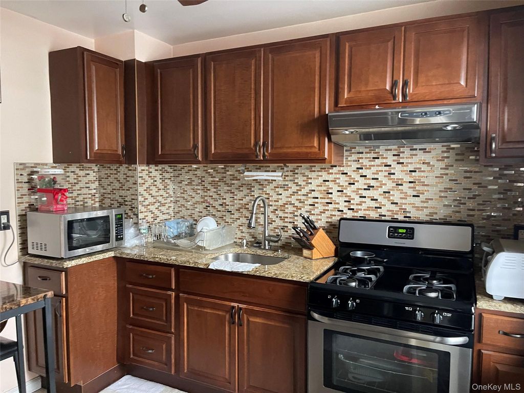 123-03 111 Avenue, South Ozone Park, NY 11420 — photo 3