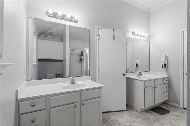 281 Leonardo ST, Kyle, TX 78640