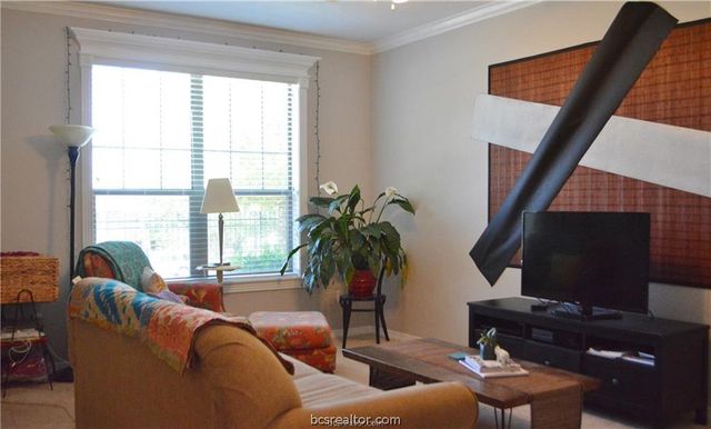 1000 Spring Loop 1604, College Station, TX 77840