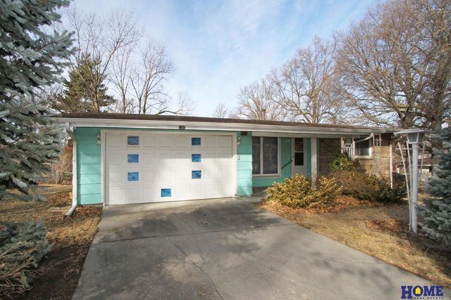 1141 Colony Lane, Lincoln, NE 68505