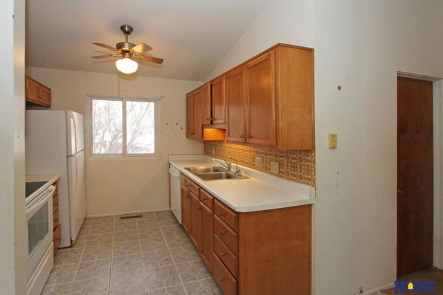 1141 Colony Lane, Lincoln, NE 68505