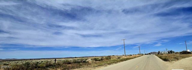 18500 E Avenue S, Palmdale, CA 93591