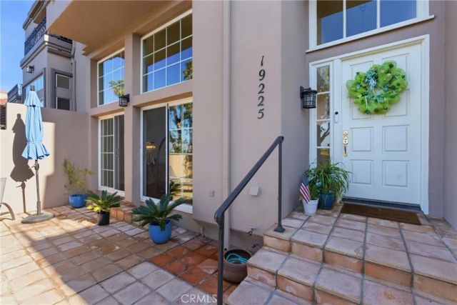 19225 Seabrook, Huntington Beach, CA 92648