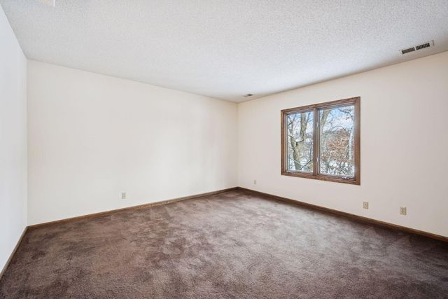 1267 Nursery Hill Lane, Arden Hills, MN 55112