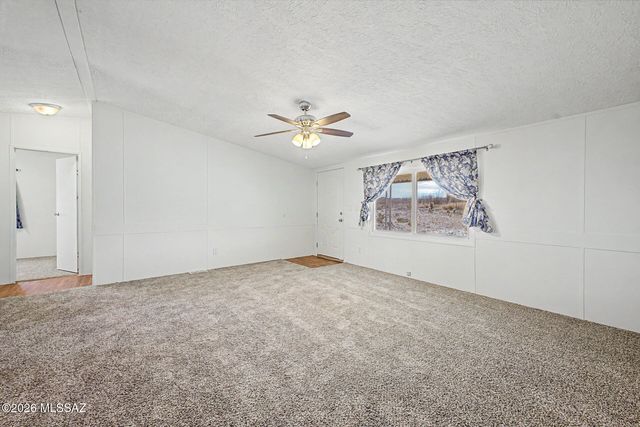 13255 S Hound Dog Road, Vail, AZ 85641