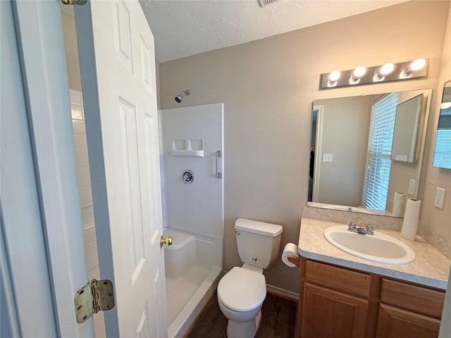 123 Robinson Road, Oyster Creek, TX 77541