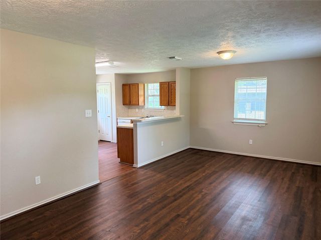 123 Robinson Road, Oyster Creek, TX 77541