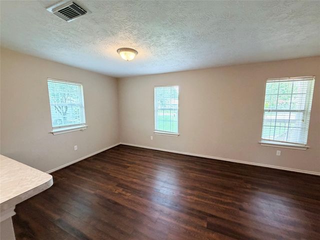 123 Robinson Road, Oyster Creek, TX 77541