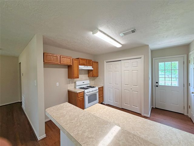 123 Robinson Road, Oyster Creek, TX 77541