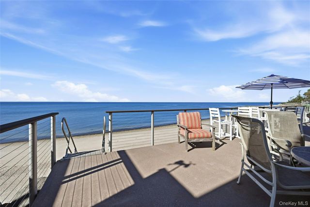16 Makamah Beach Road, Northport, NY 11768