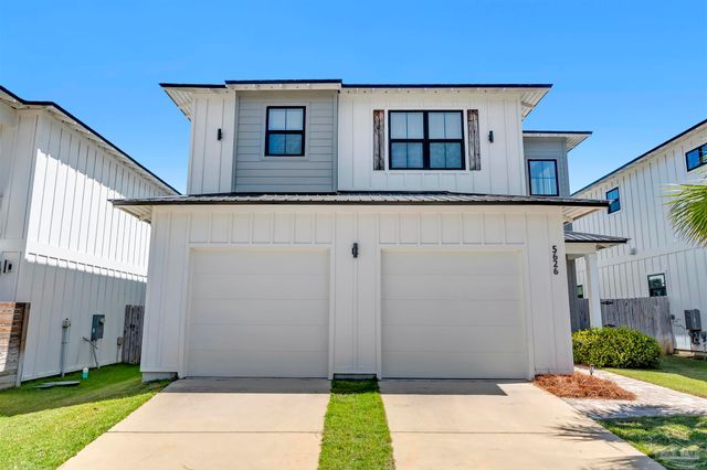 5626 Trout Ln, Pensacola, FL 32507