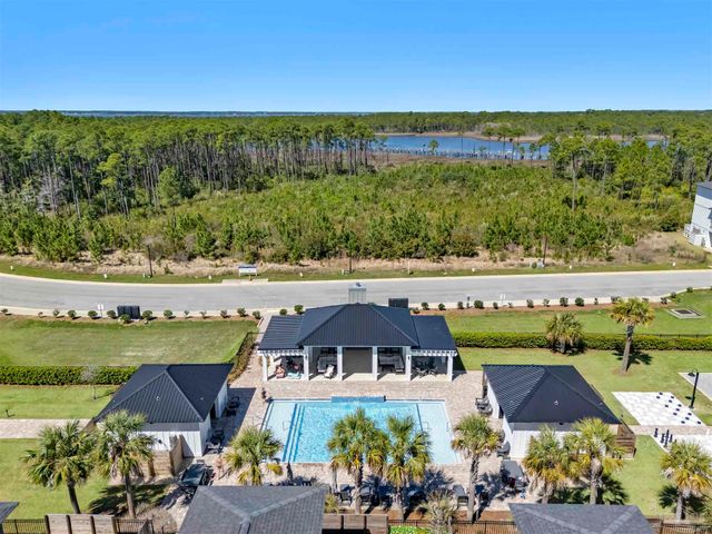 5626 Trout Ln, Pensacola, FL 32507