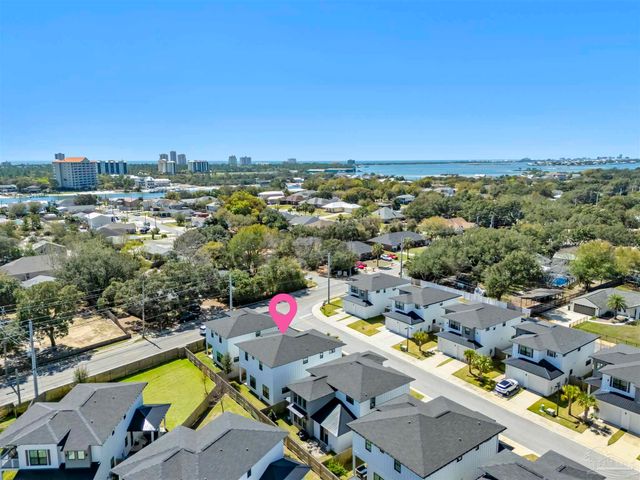 5626 Trout Ln, Pensacola, FL 32507