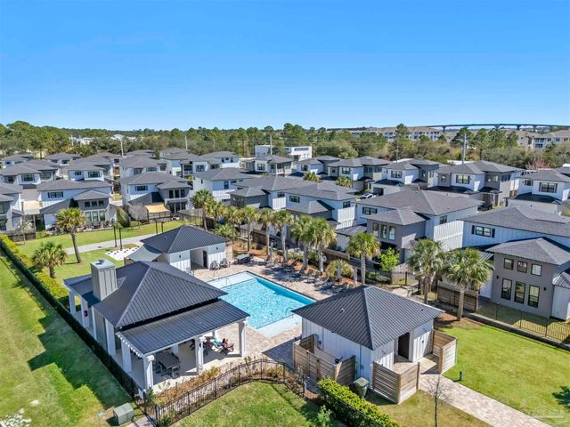 5626 Trout Ln, Pensacola, FL 32507