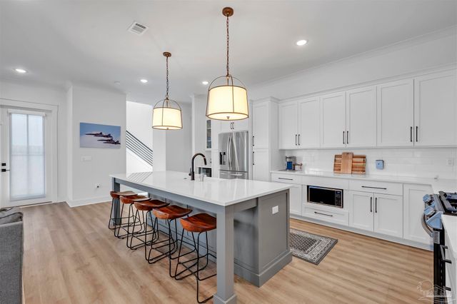 5626 Trout Ln, Pensacola, FL 32507