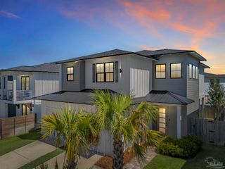 5626 Trout Ln, Pensacola, FL 32507