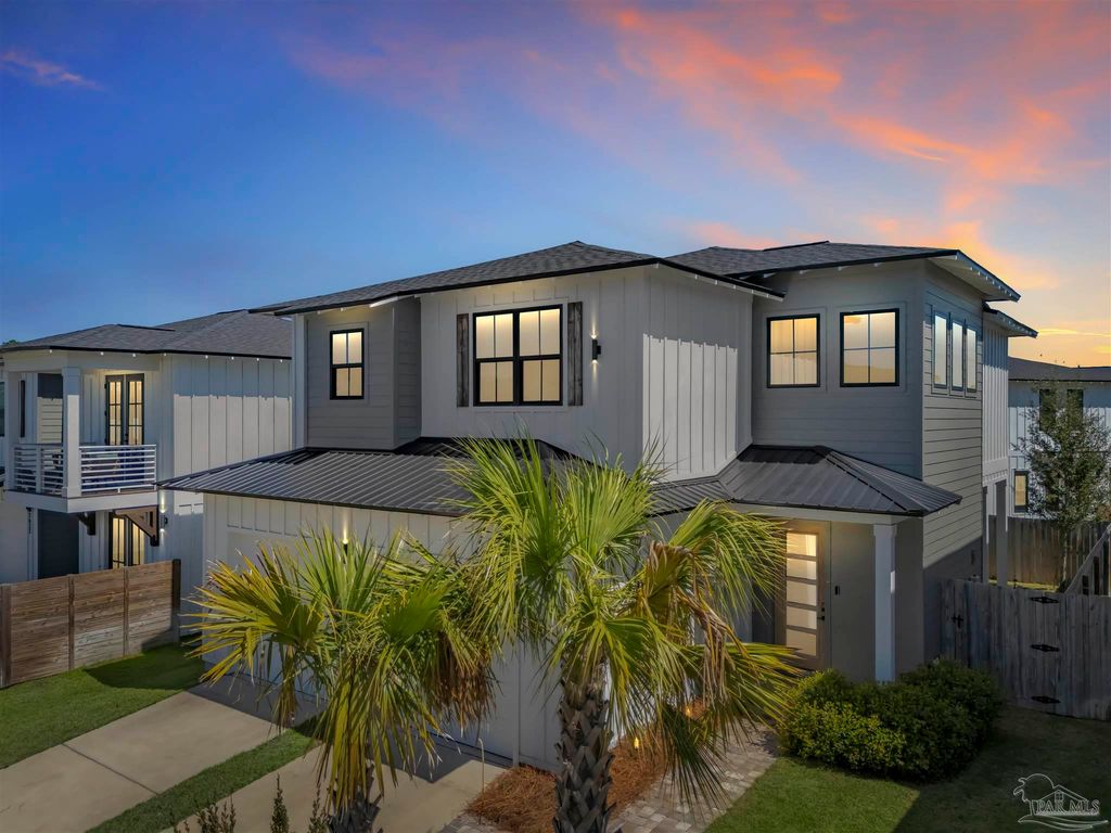 5626 Trout Ln, Pensacola, FL 32507