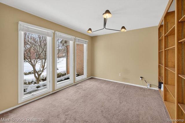 25797 Arcadia Drive, Novi, MI 48374