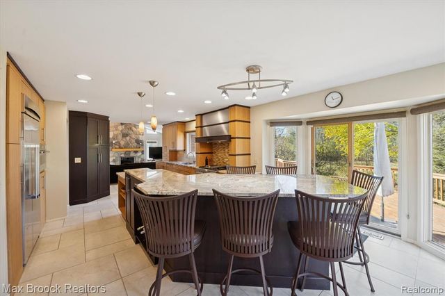 25797 Arcadia Drive, Novi, MI 48374