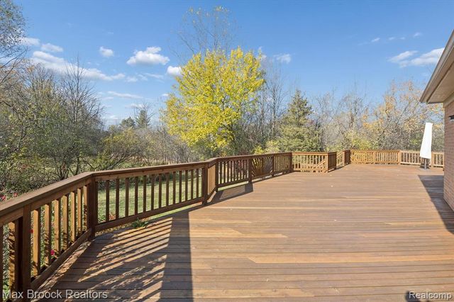 25797 Arcadia Drive, Novi, MI 48374