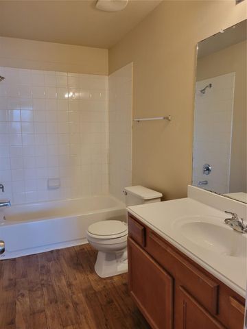 2510 Egret Chase Court, Fresno, TX 77545